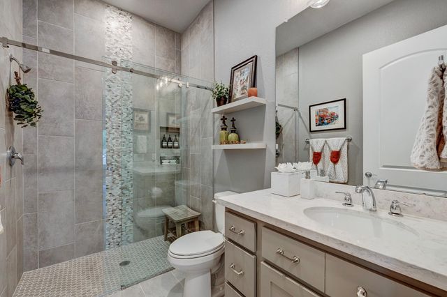 327 N Turks Cap Trail, Montgomery, TX 77316