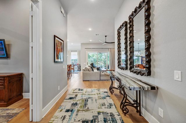 327 N Turks Cap Trail, Montgomery, TX 77316