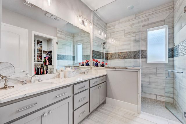 327 N Turks Cap Trail, Montgomery, TX 77316