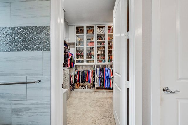 327 N Turks Cap Trail, Montgomery, TX 77316