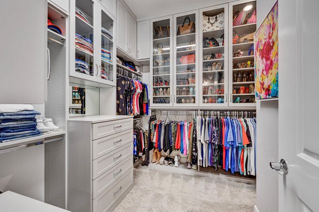 327 N Turks Cap Trail, Montgomery, TX 77316