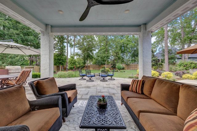 327 N Turks Cap Trail, Montgomery, TX 77316