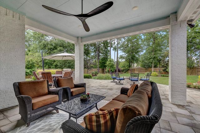 327 N Turks Cap Trail, Montgomery, TX 77316