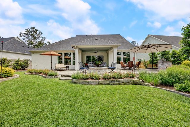 327 N Turks Cap Trail, Montgomery, TX 77316