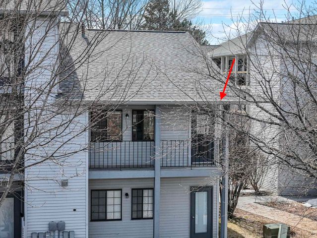 641 Riverine Drive 201, Traverse City, MI 49684