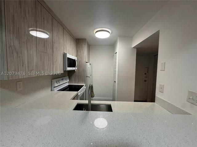 8002 SW 149th Ave B408, Miami, FL 33193