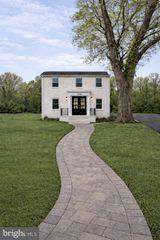 6420 SPRING TER, Falls Church, VA 22042