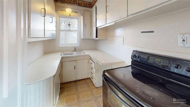 43 Higgins Avenue, Providence, RI 02908