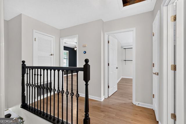 9945 Lake Forest Way, Roswell, GA 30076