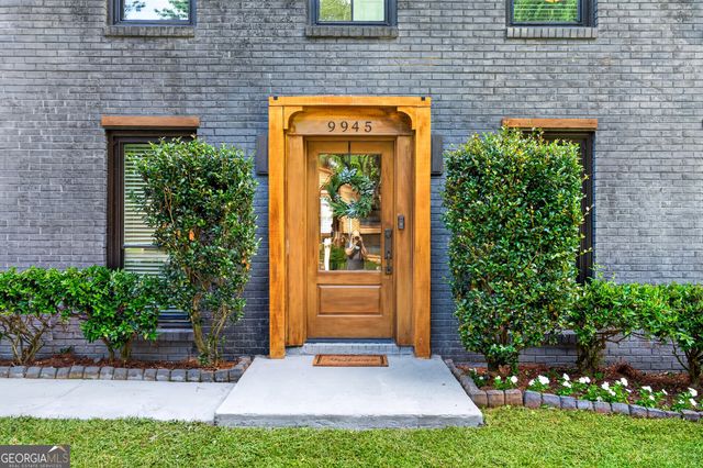 9945 Lake Forest Way, Roswell, GA 30076
