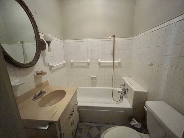 2806 Twyman, Dallas, TX 75215
