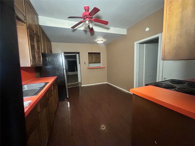 2806 Twyman, Dallas, TX 75215