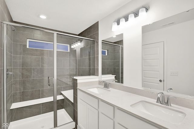 6656 Halsey Street, Zionsville, IN 46077