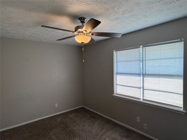 906 S Choctaw Place, Claremore, OK 74017