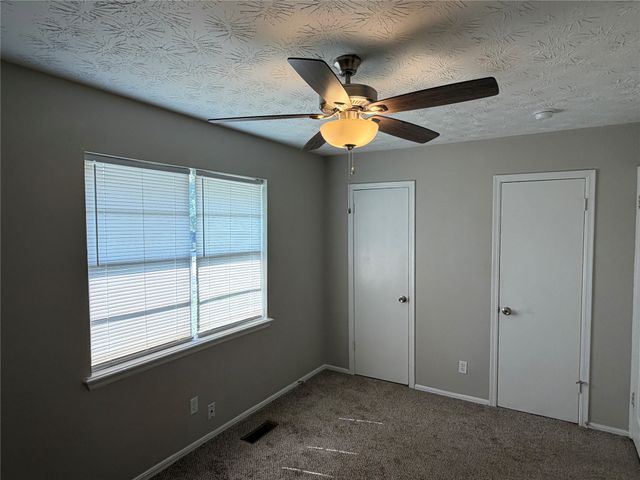 906 S Choctaw Place, Claremore, OK 74017