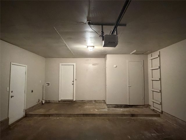 906 S Choctaw Place, Claremore, OK 74017