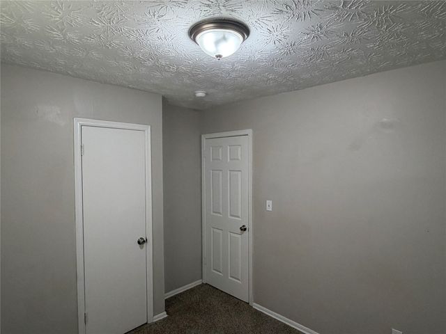 906 S Choctaw Place, Claremore, OK 74017