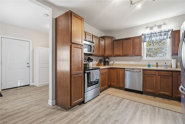 104 Birch Street, Urbana, IA 52345