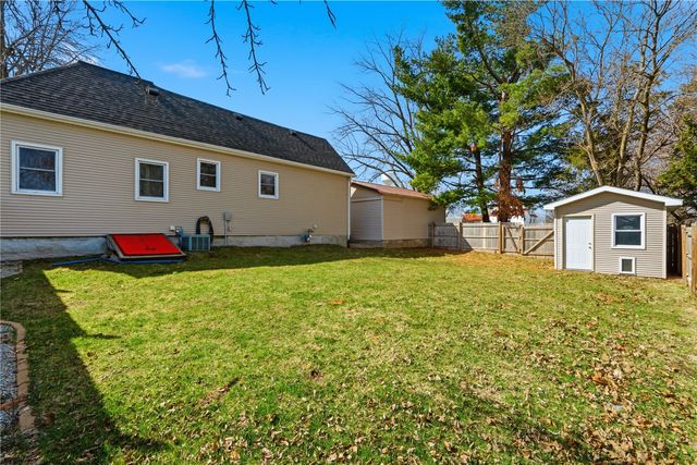 104 Birch Street, Urbana, IA 52345