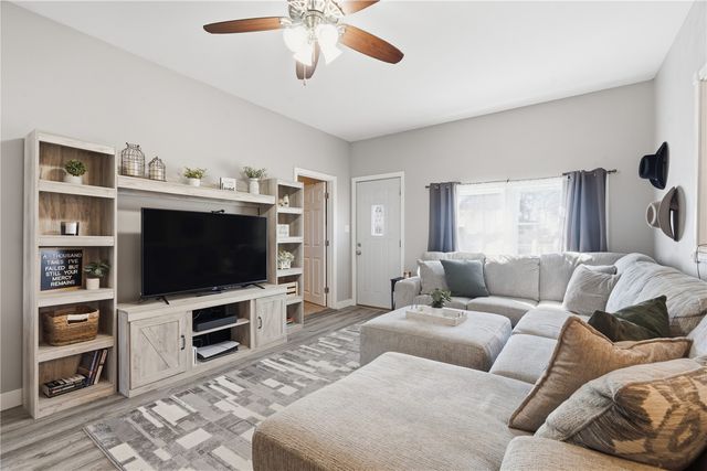 104 Birch Street, Urbana, IA 52345