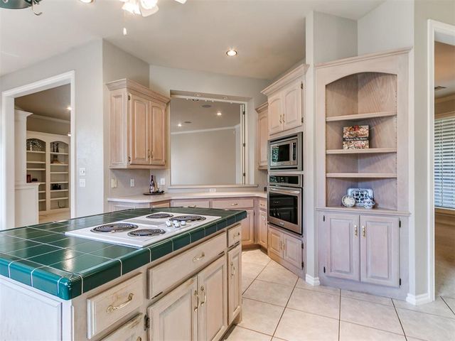 6705 Green Meadow Lane, Oklahoma City, OK 73132