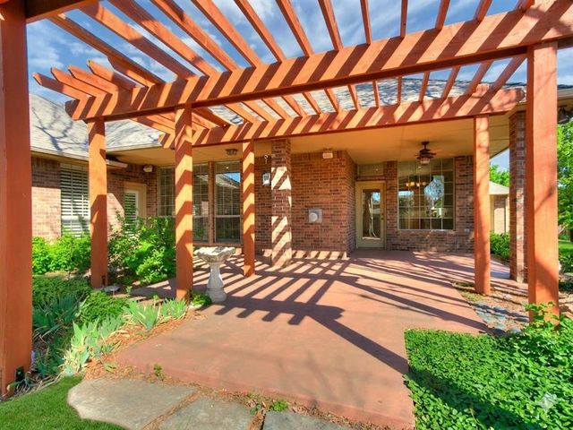 6705 Green Meadow Lane, Oklahoma City, OK 73132