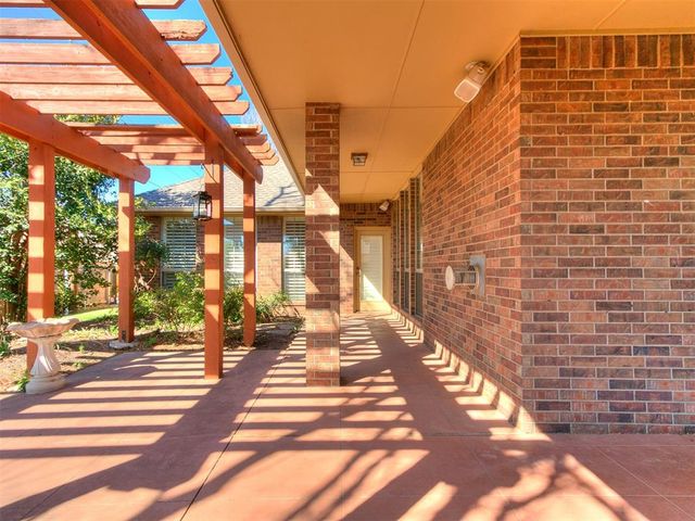 6705 Green Meadow Lane, Oklahoma City, OK 73132