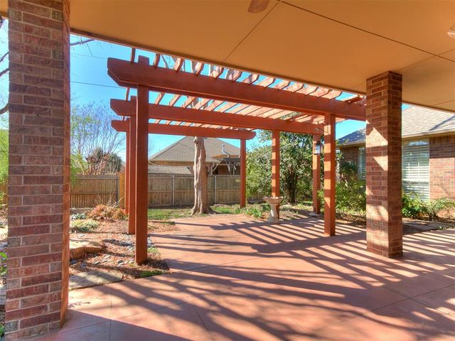 6705 Green Meadow Lane, Oklahoma City, OK 73132