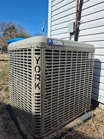 3127 Wayne Avenue, Granite City, IL 62040