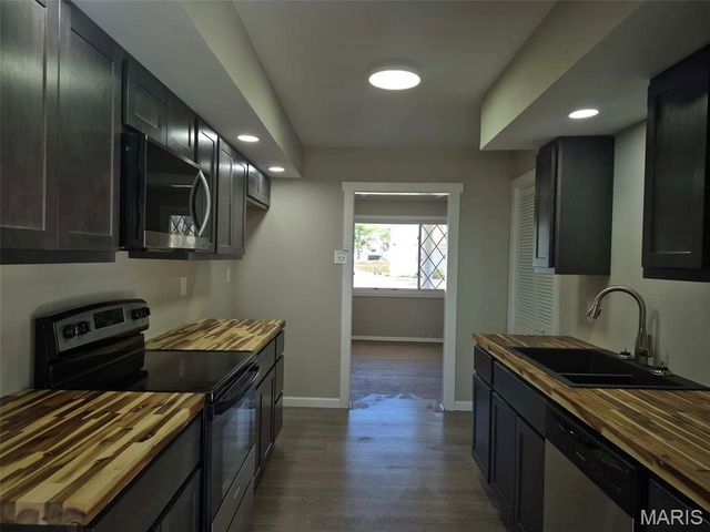 3127 Wayne Avenue, Granite City, IL 62040