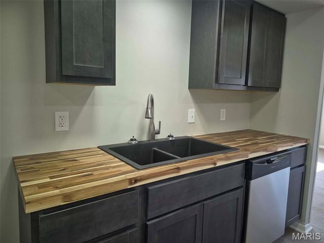 3127 Wayne Avenue, Granite City, IL 62040