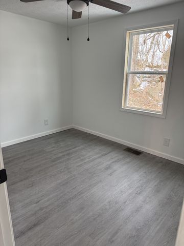 162 Lisa Dr, Gordonsville, TN 38563