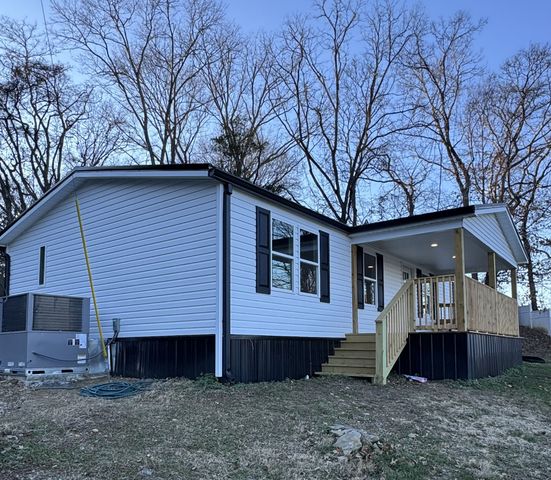 162 Lisa Dr, Gordonsville, TN 38563