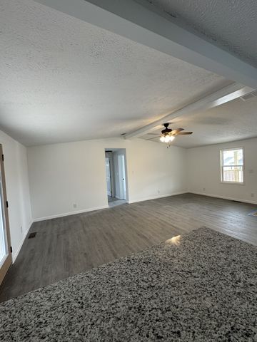 162 Lisa Dr, Gordonsville, TN 38563