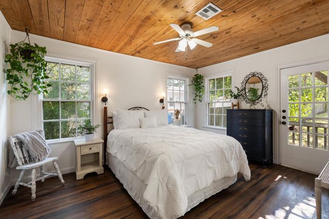 1707 LEXINGTON ST, Taylor, TX 76574