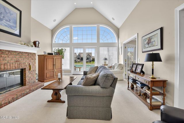 9209 Summer Song Lane, Sylvania, OH 43560