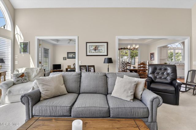 9209 Summer Song Lane, Sylvania, OH 43560