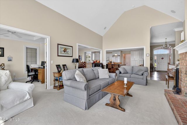 9209 Summer Song Lane, Sylvania, OH 43560