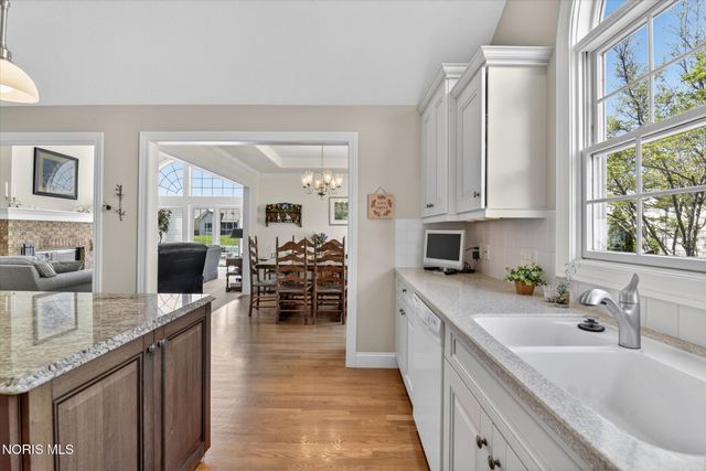 9209 Summer Song Lane, Sylvania, OH 43560
