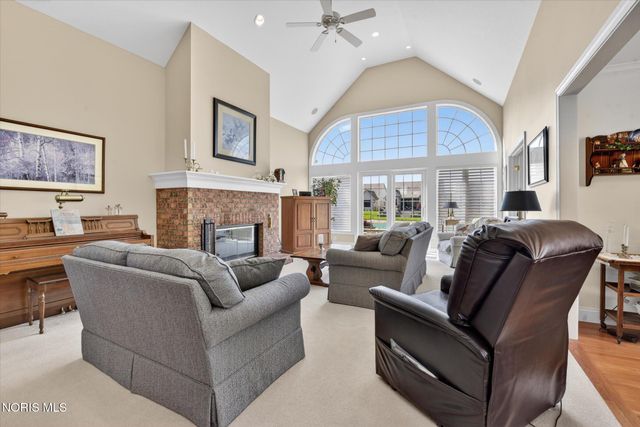 9209 Summer Song Lane, Sylvania, OH 43560