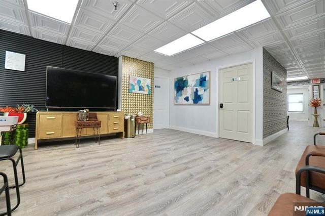 464-470 Valley Brook Avenue 6, Lyndhurst, NJ 07071