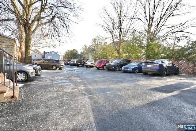 464-470 Valley Brook Avenue 6, Lyndhurst, NJ 07071