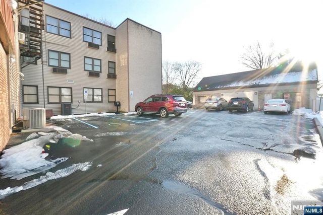 464-470 Valley Brook Avenue 6, Lyndhurst, NJ 07071