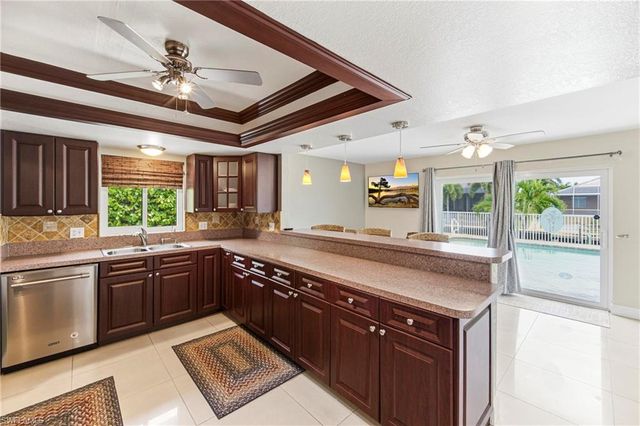 1409 SW 43rd TER, Cape Coral, FL 33914