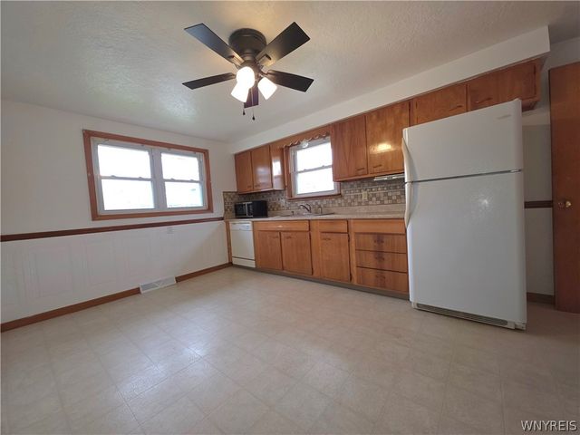 160 Weyand Avenue, Buffalo, NY 14210