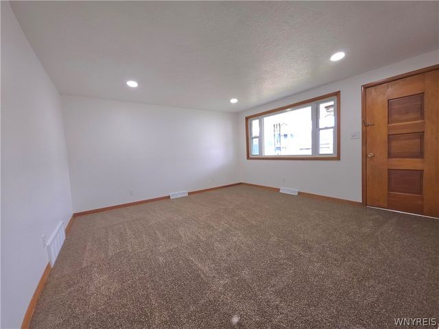160 Weyand Avenue, Buffalo, NY 14210