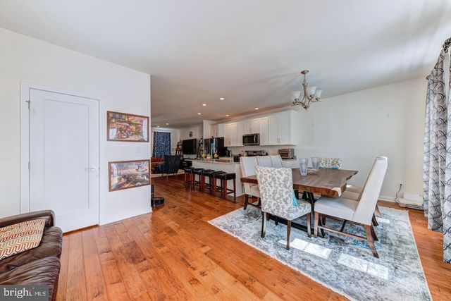 10 MANCHESTER DR, Hatboro, PA 19040