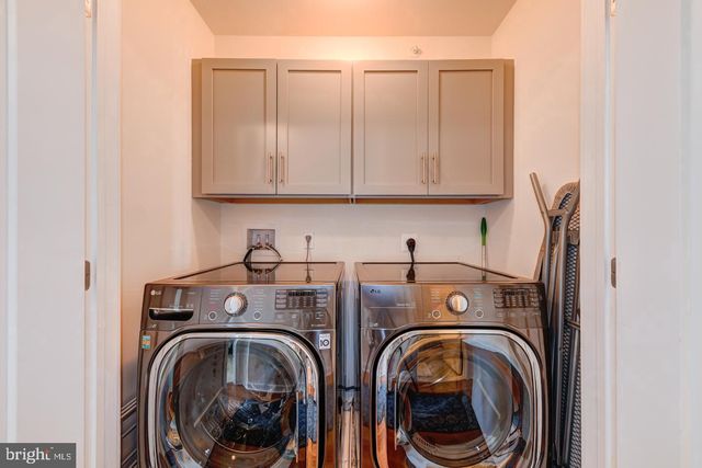 10 MANCHESTER DR, Hatboro, PA 19040