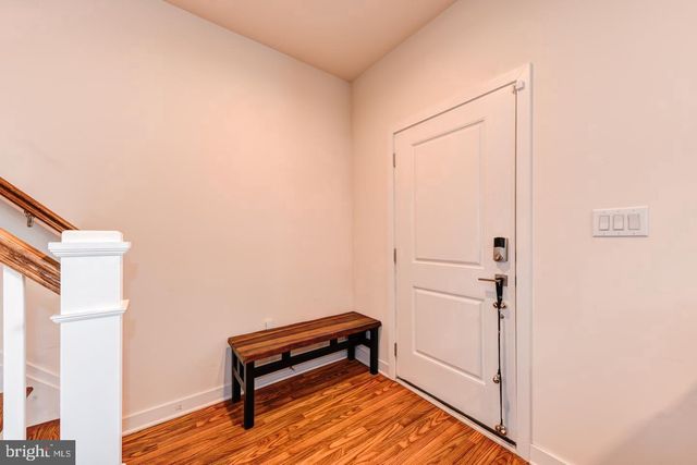 10 MANCHESTER DR, Hatboro, PA 19040