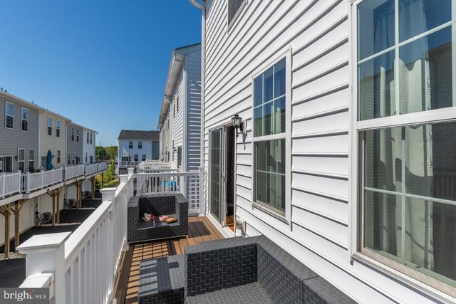 10 MANCHESTER DR, Hatboro, PA 19040